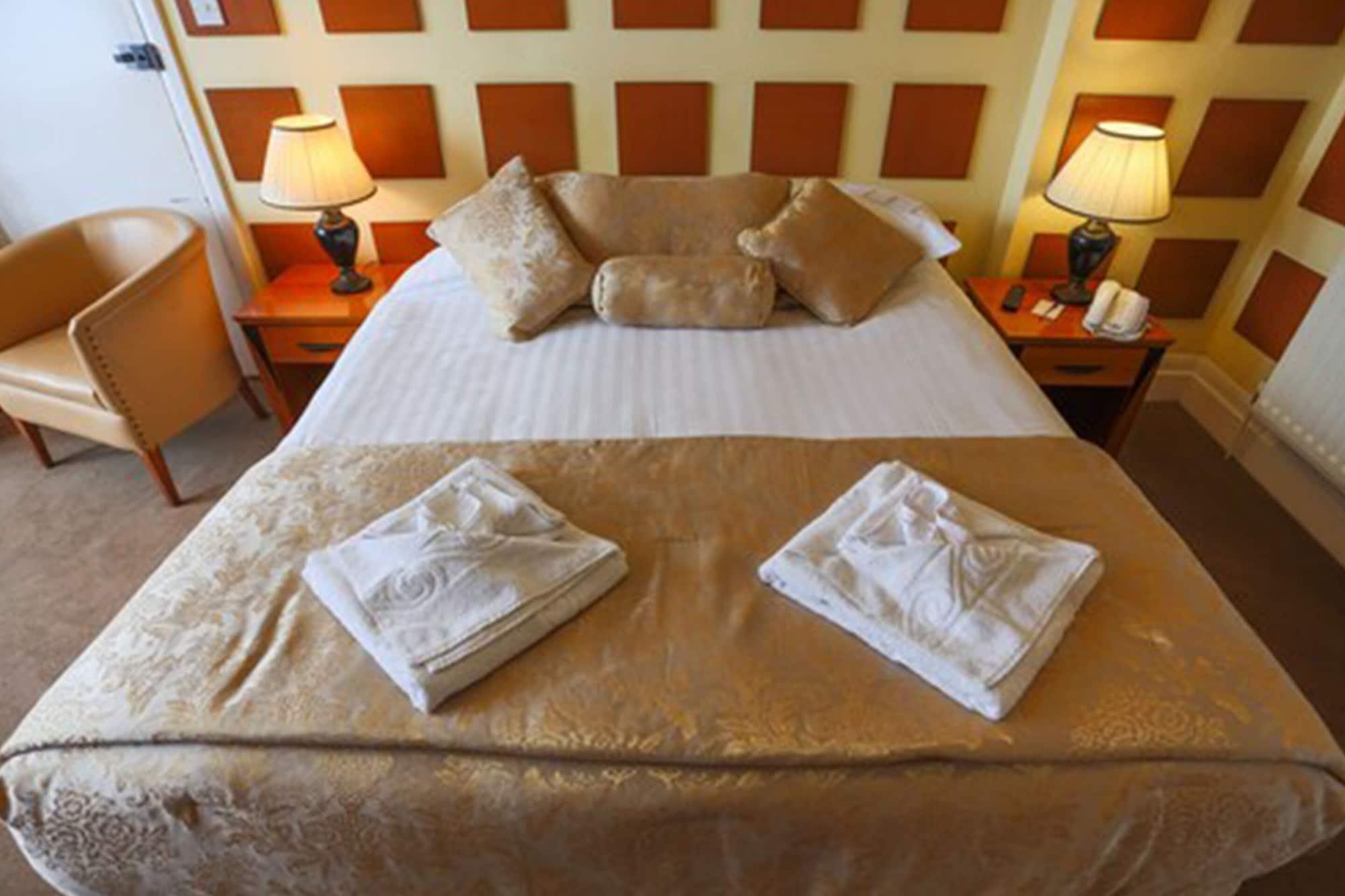 בורנמות' Royal Exeter Hotel מראה חיצוני תמונה