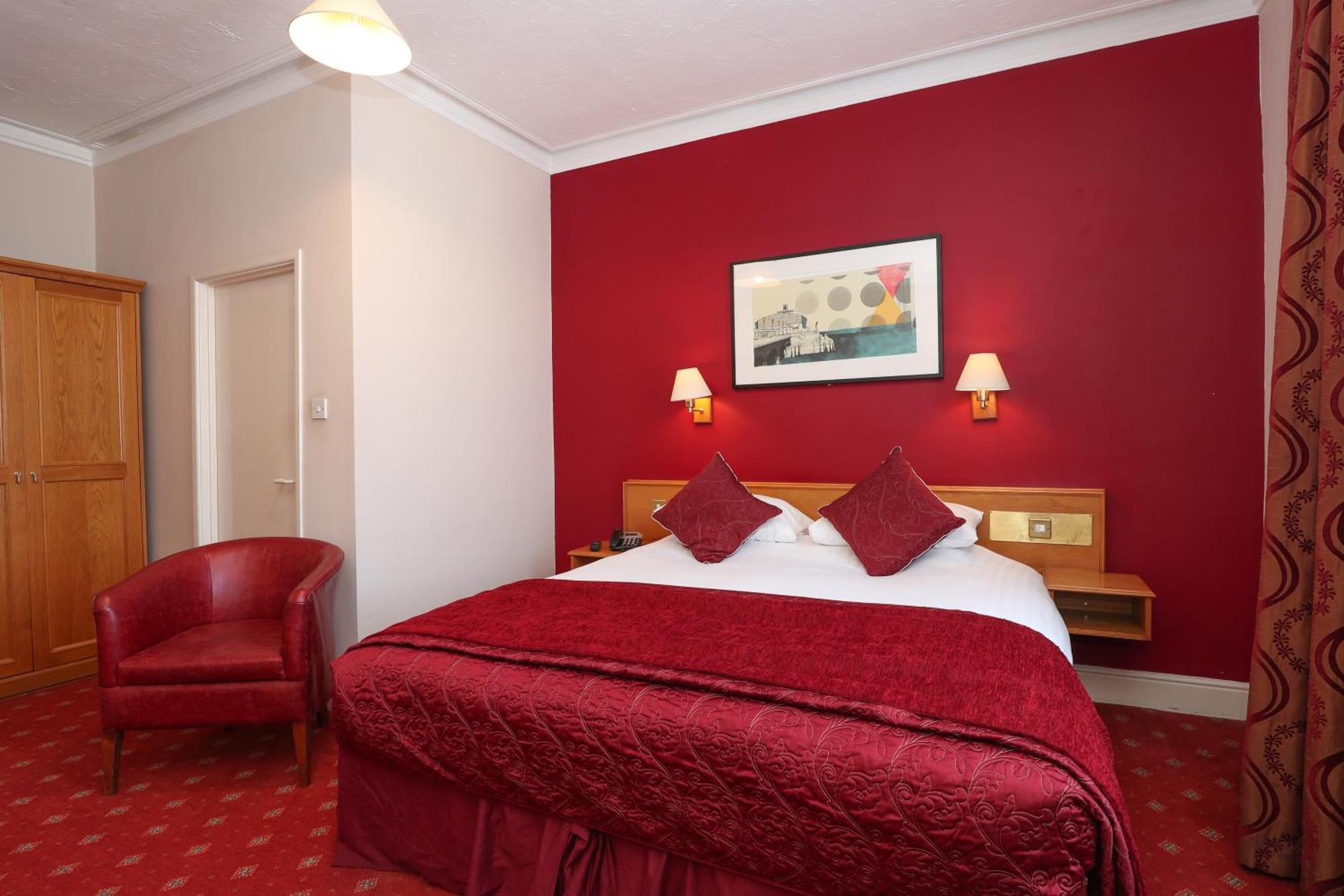 בורנמות' Royal Exeter Hotel מראה חיצוני תמונה