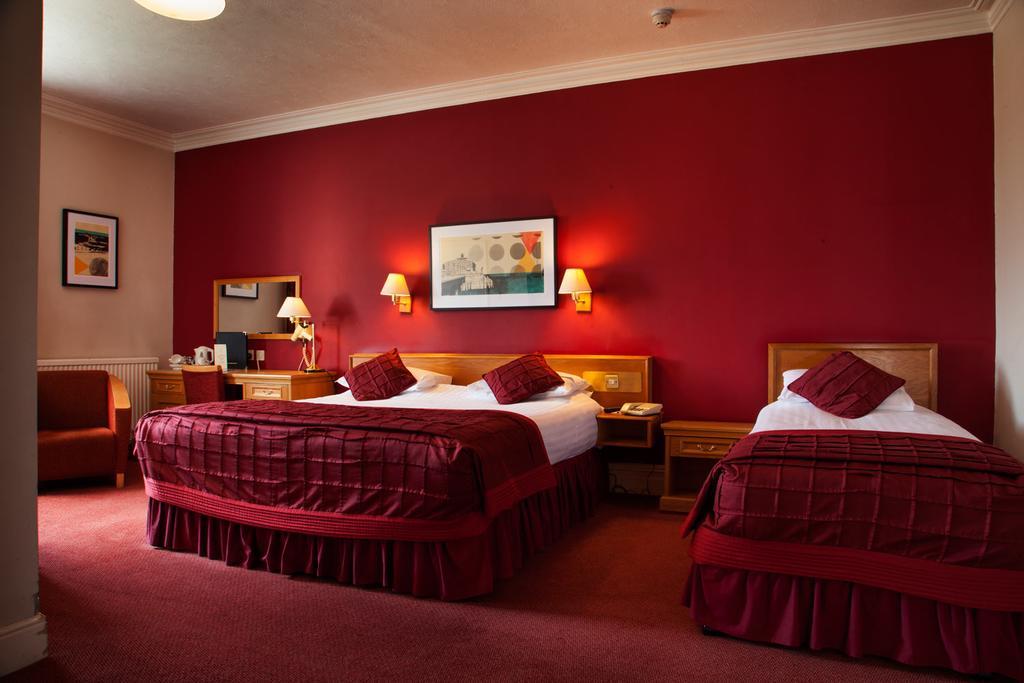 בורנמות' Royal Exeter Hotel מראה חיצוני תמונה