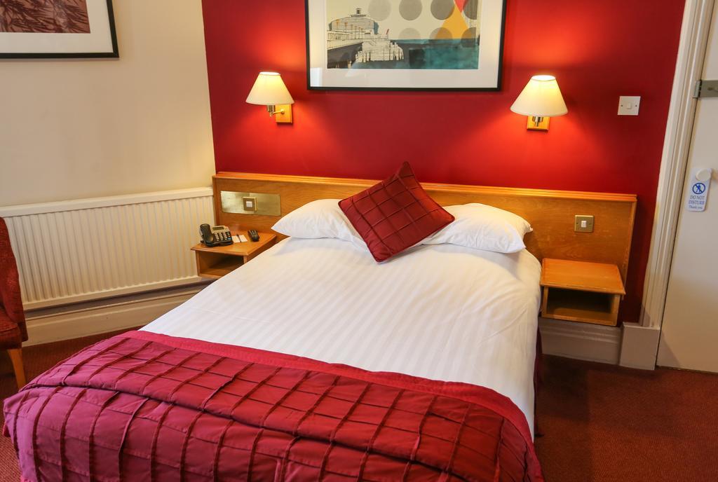 בורנמות' Royal Exeter Hotel מראה חיצוני תמונה